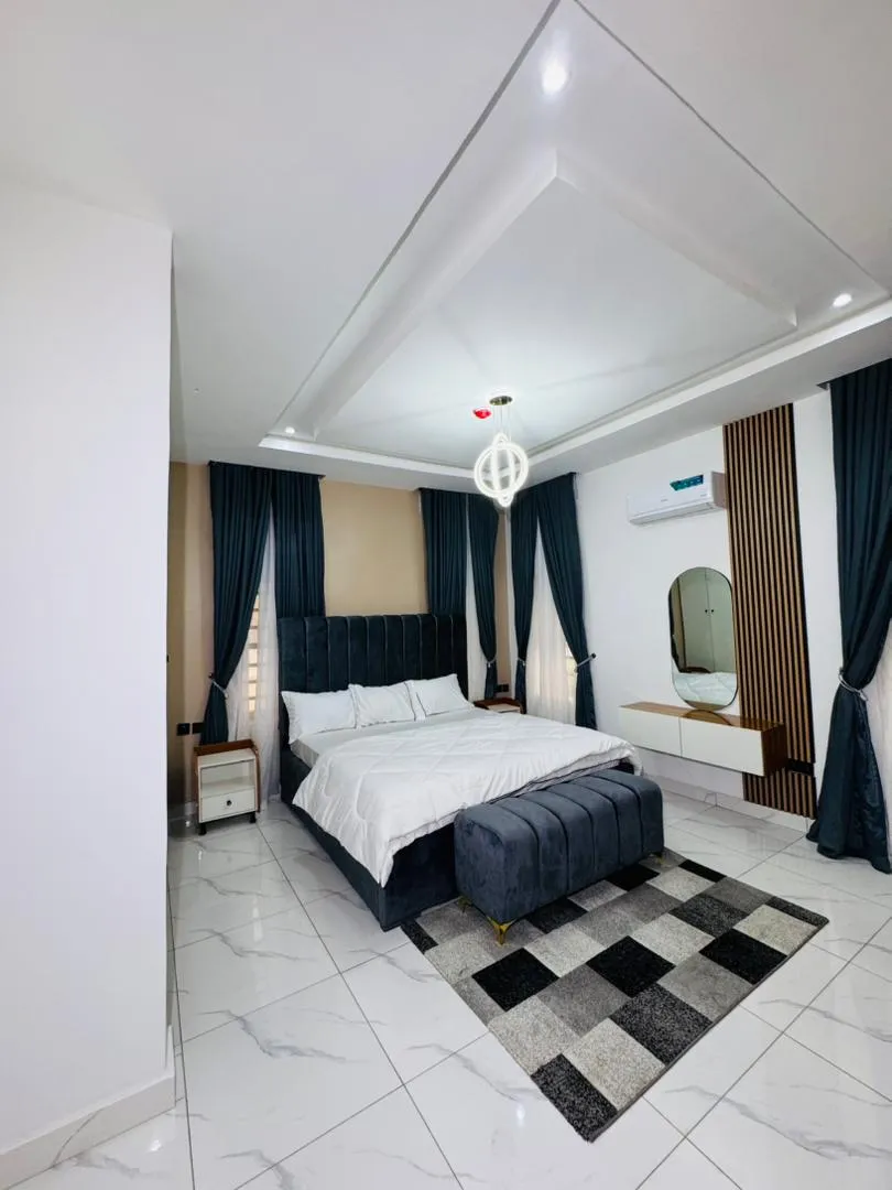 3 Bedroom Flat 3 Apartment, Peter Odili