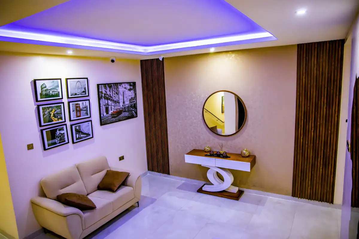 Ivotel Luxury Hotel