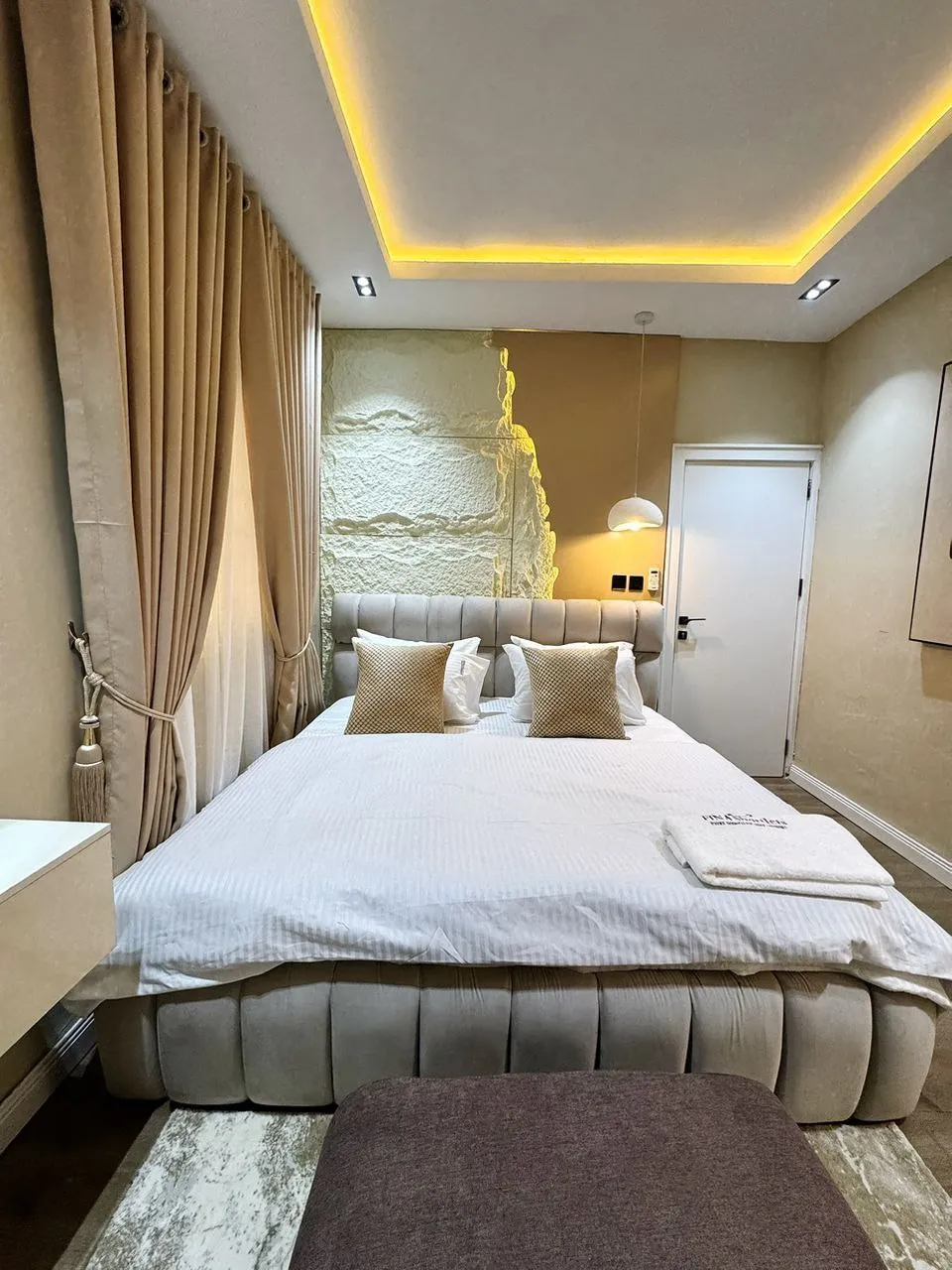 1 Bedroom Luxury Apartment, WUSE 2