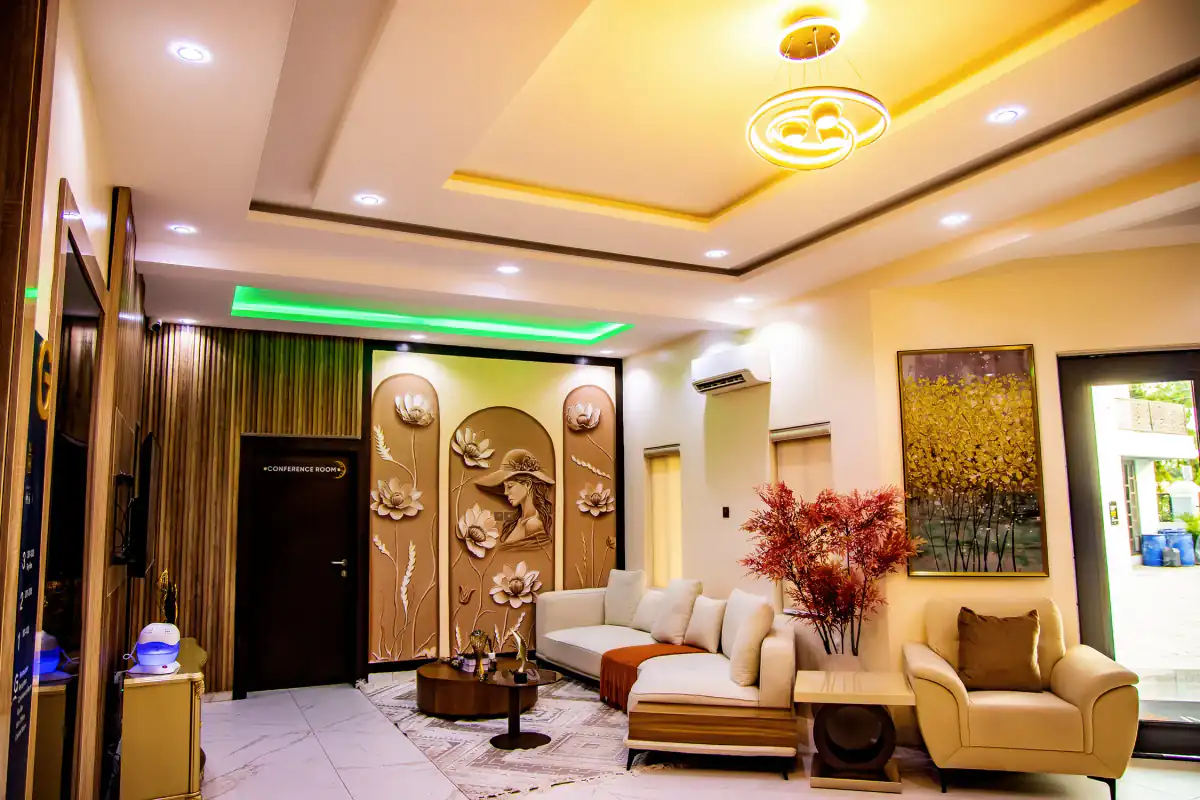 Ivotel Luxury Hotel