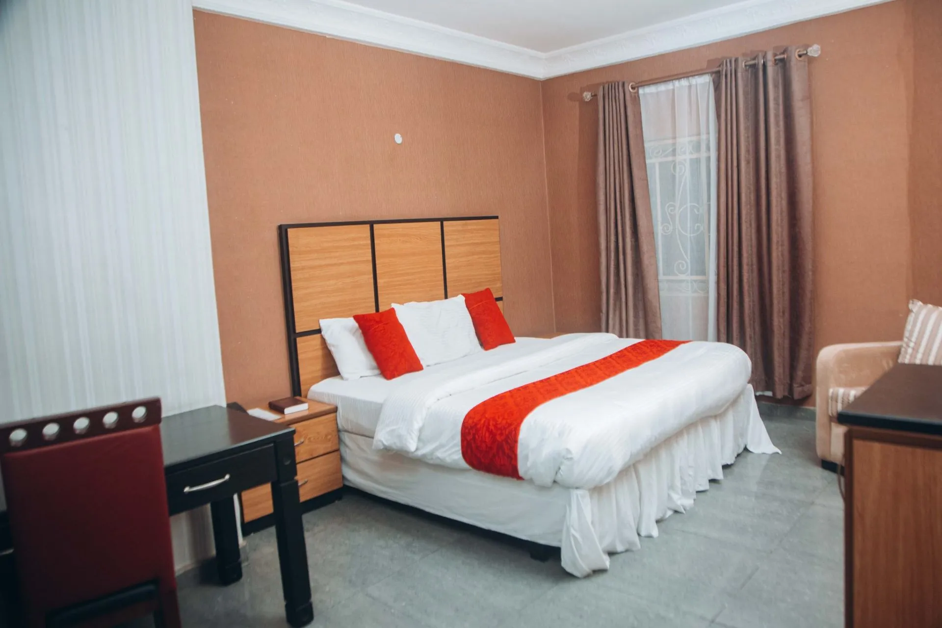 Aliz Abruz Hotel, Uyo
