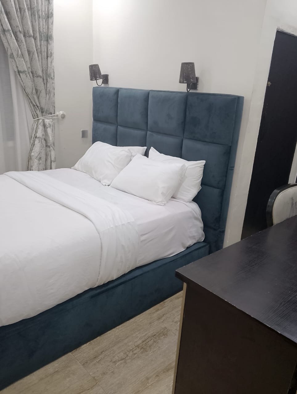 Roseluxe Hotel Limited