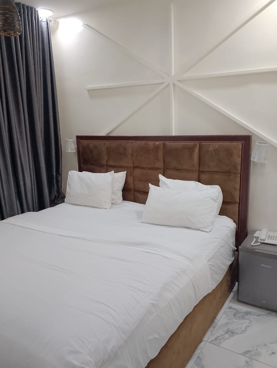 Roseluxe Hotel Limited