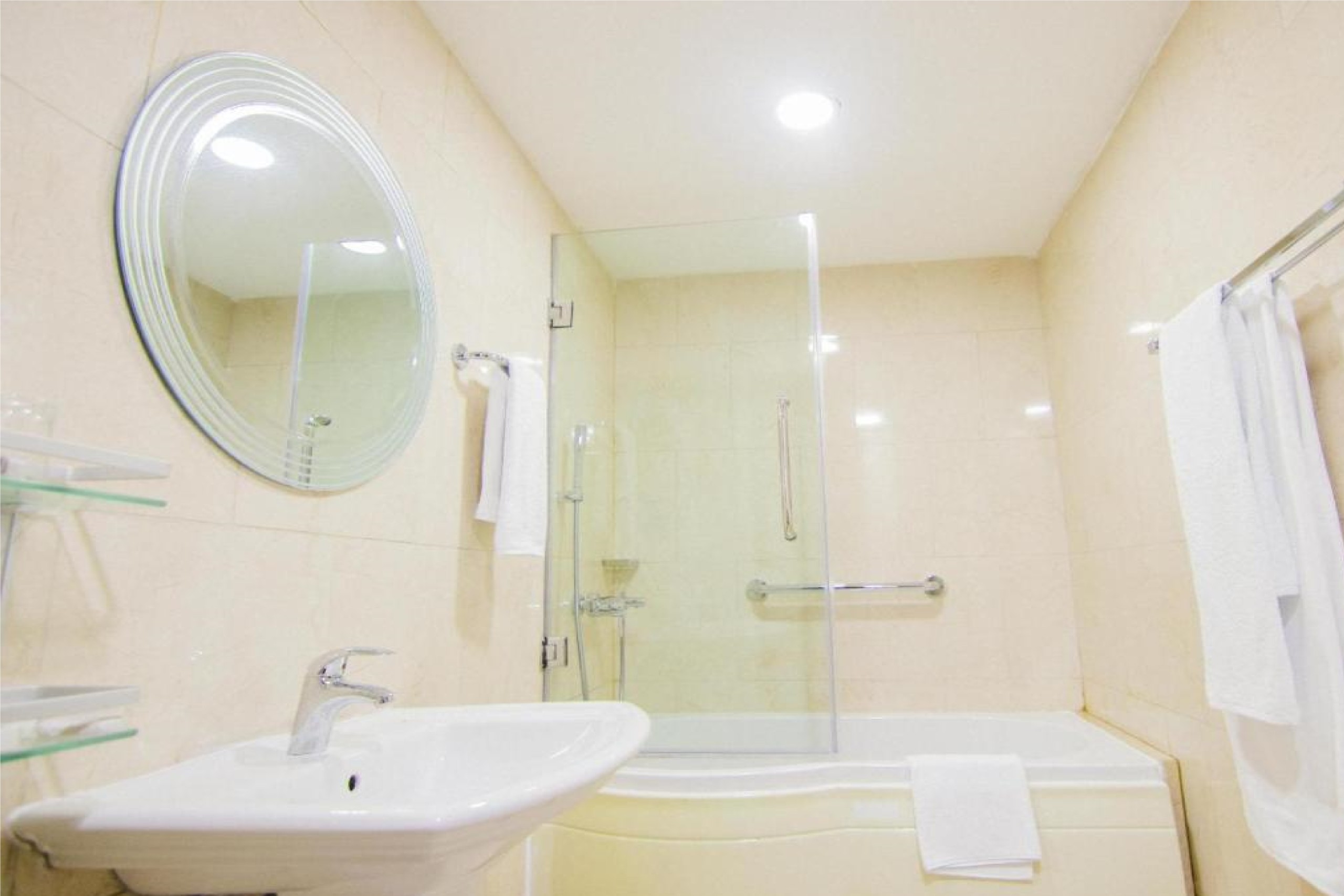 White Stones Hotel & Resort
