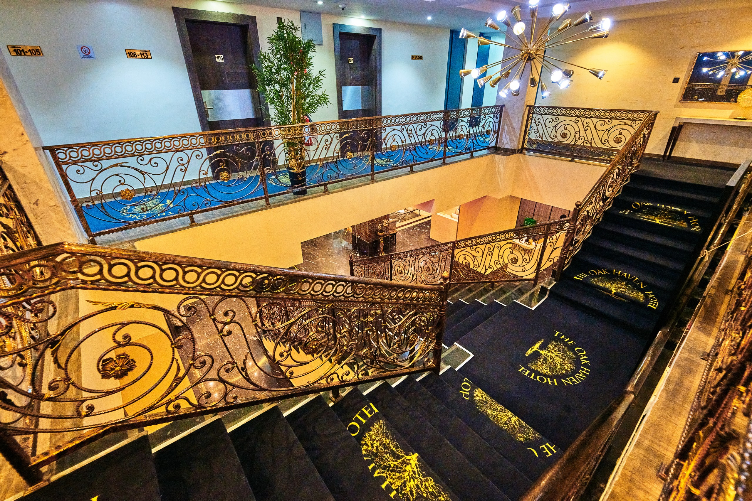 Oak Haven Hotel & Suites