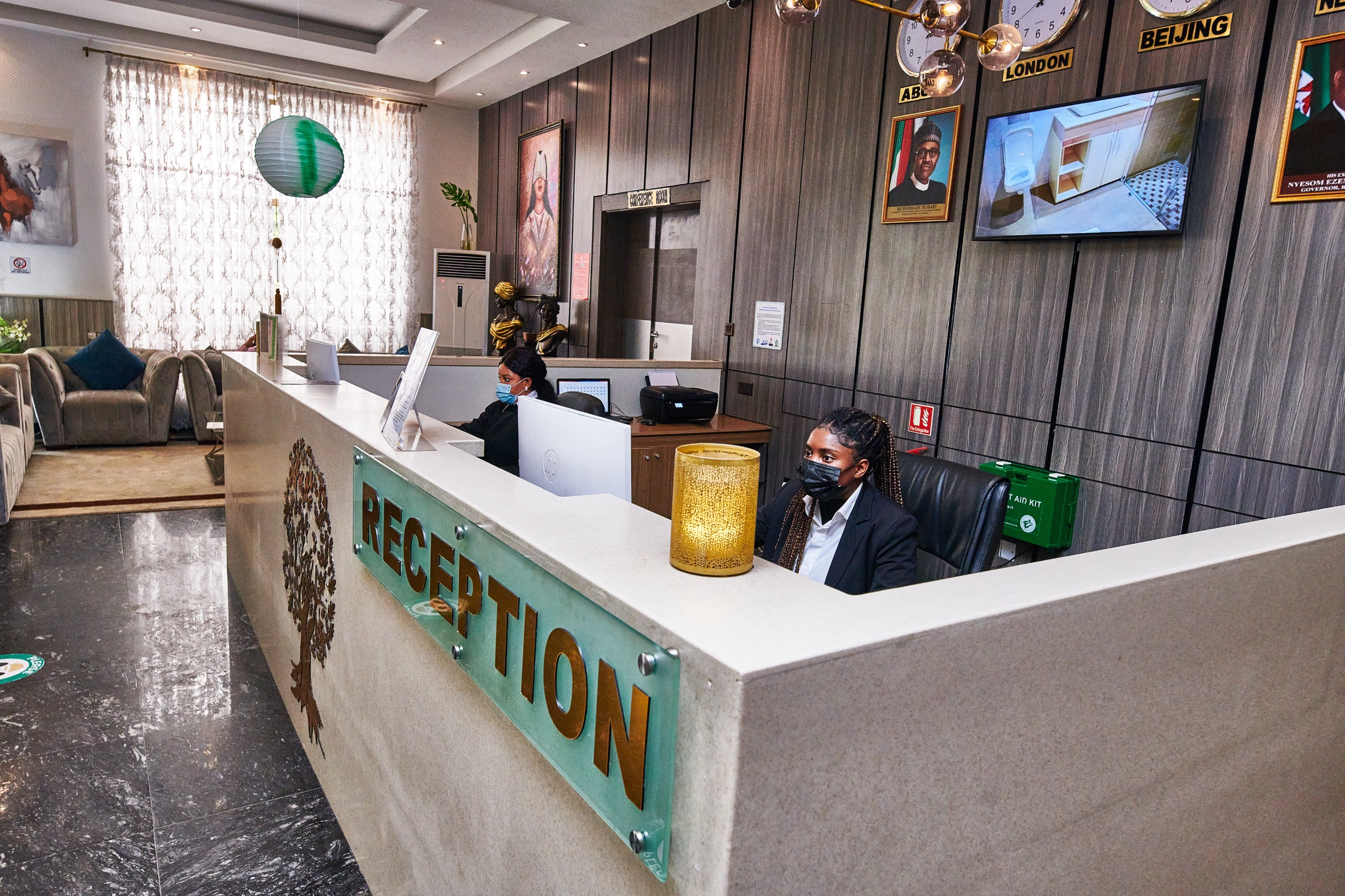Oak Haven Hotel & Suites