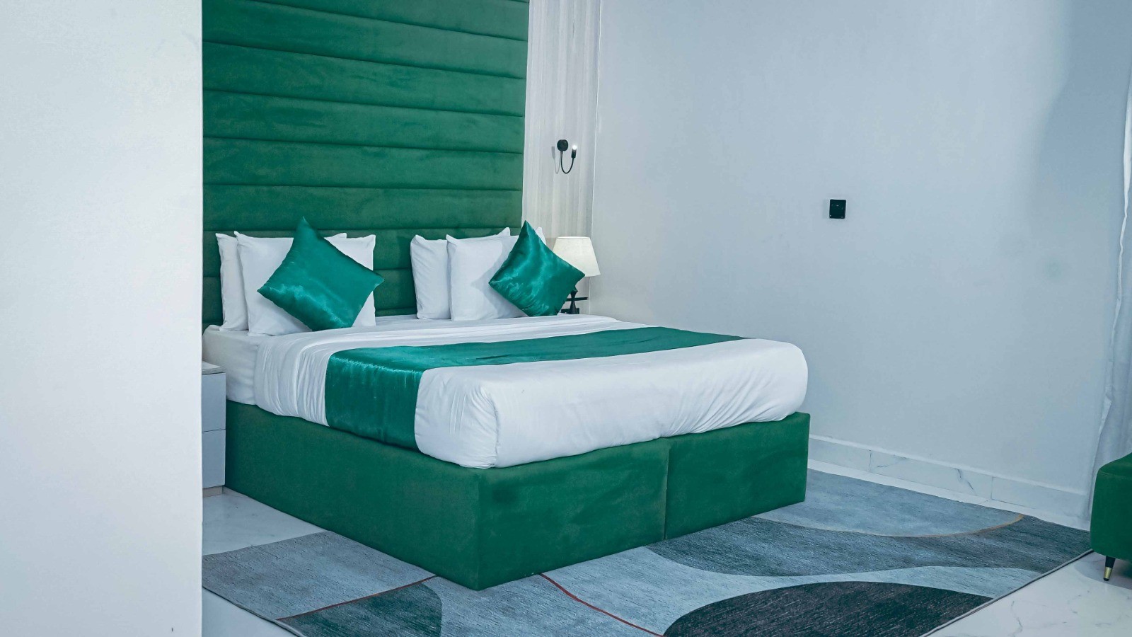 Hotel Lahana Limited