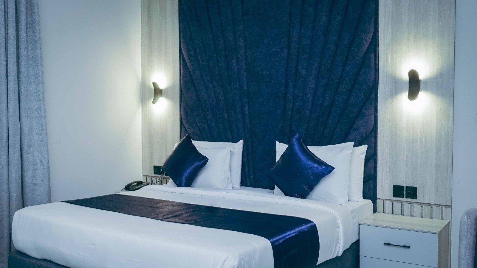 Hotel Lahana Limited