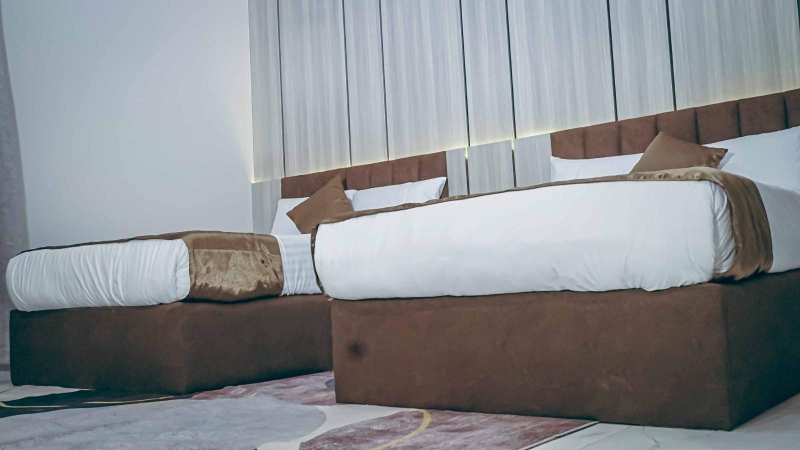 Hotel Lahana Limited