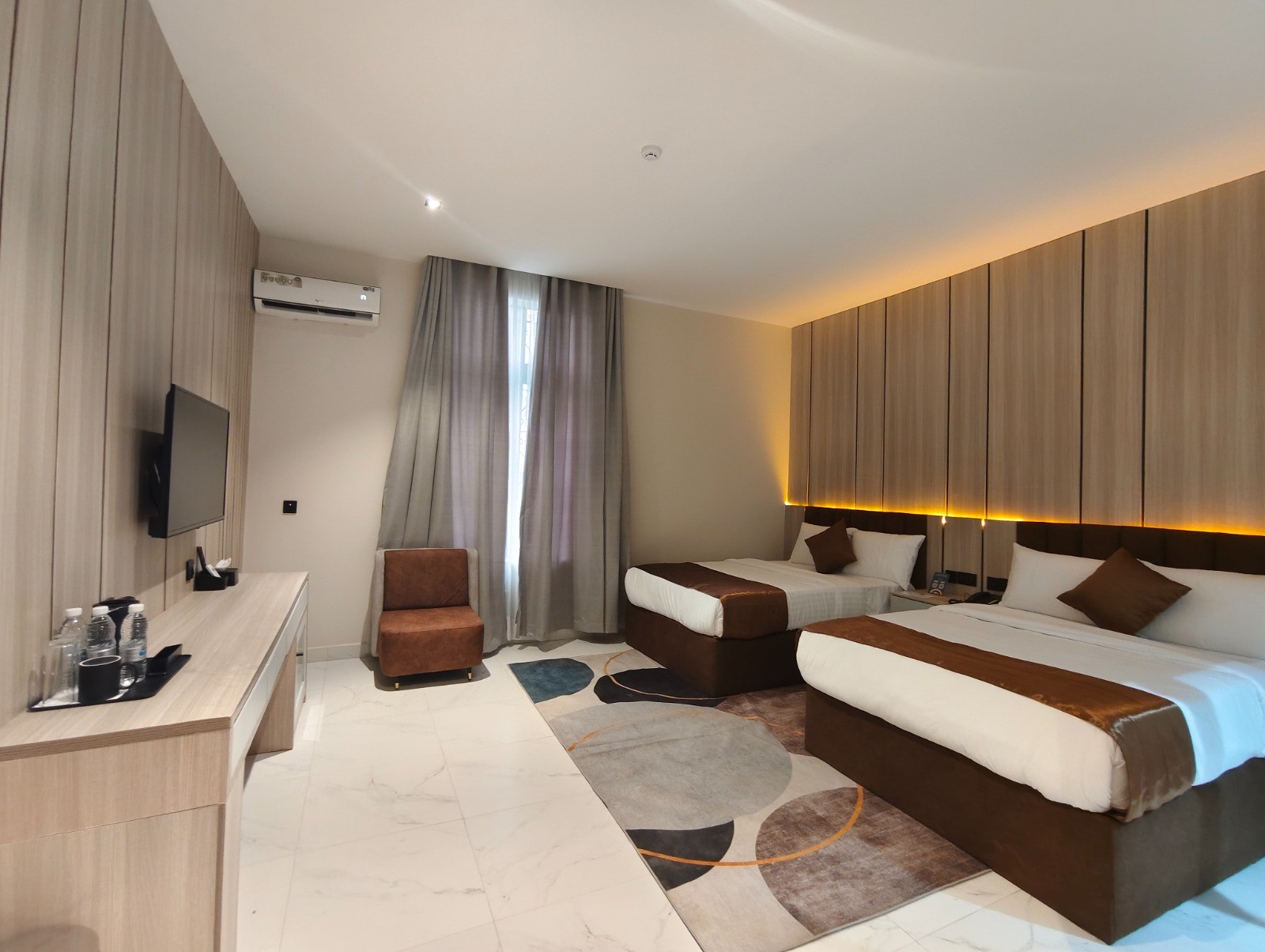 Hotel Lahana Limited