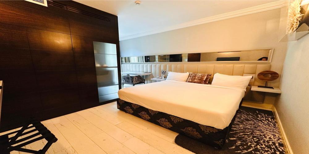 Golden Tulip La Sien
