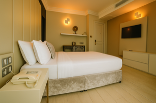 Golden Tulip La Sien