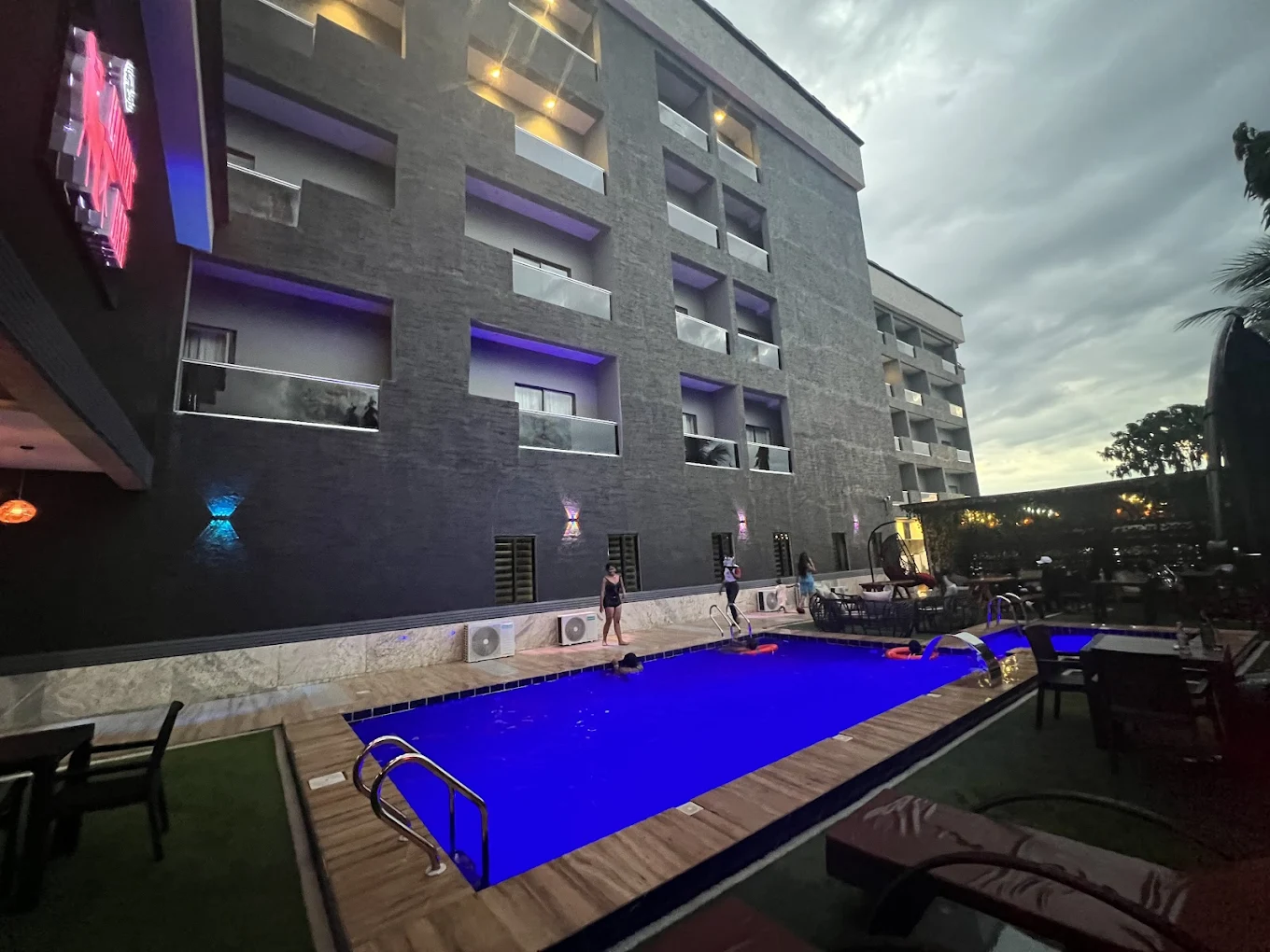 Villa Toscana Luxe Hotel