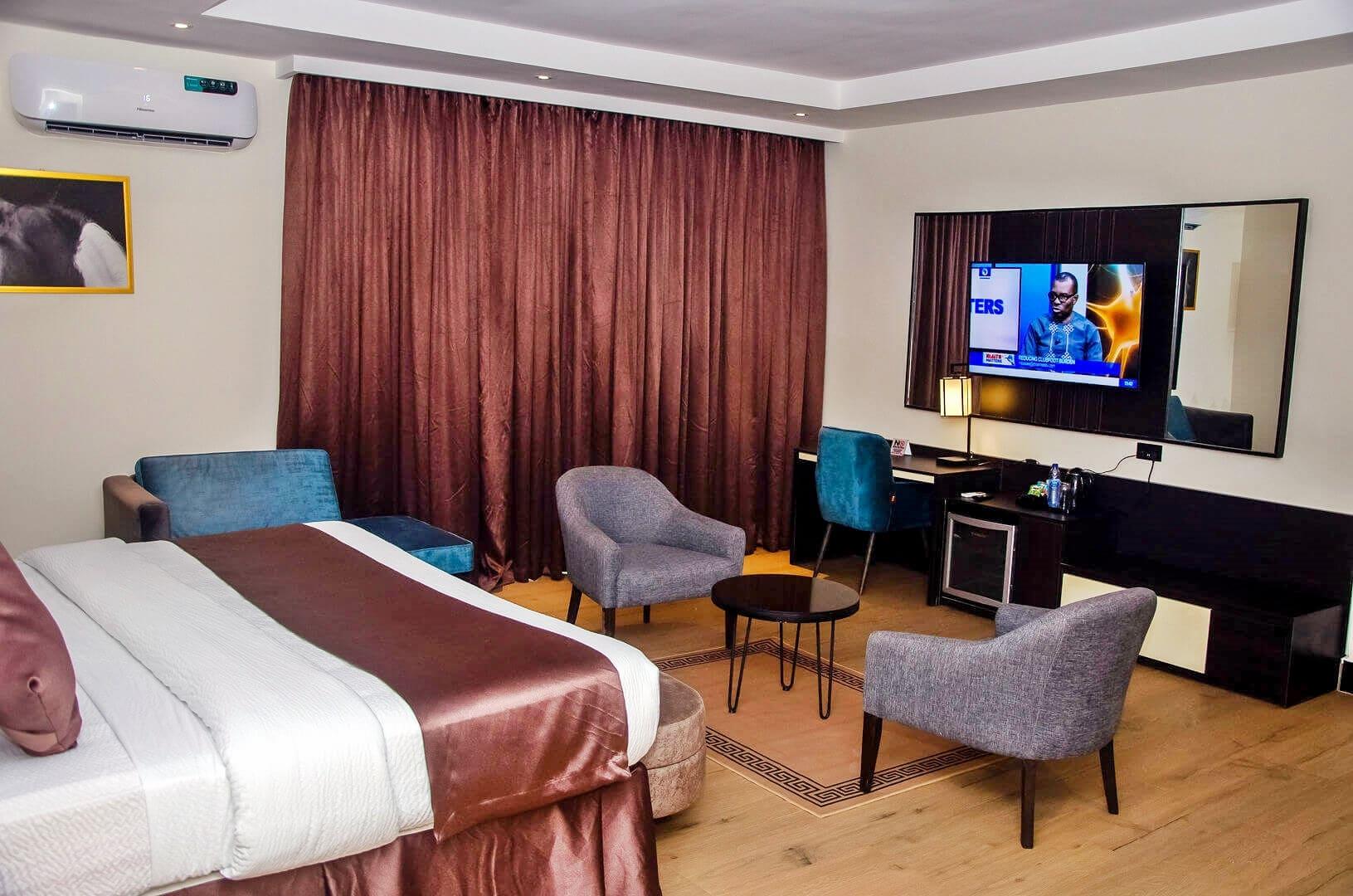 Villa Toscana Luxe Hotel