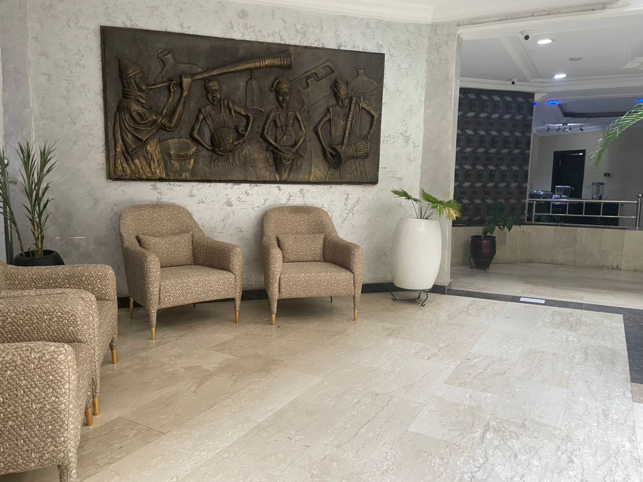 Savannah Suites & Apartments