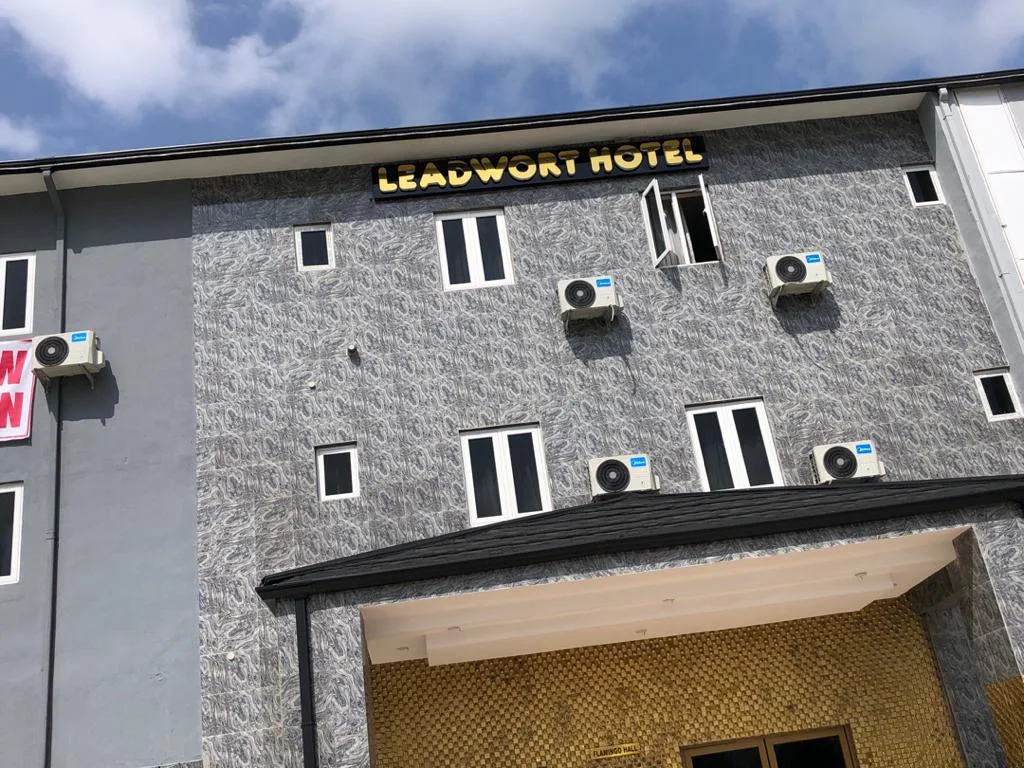 Leadworth Hotel